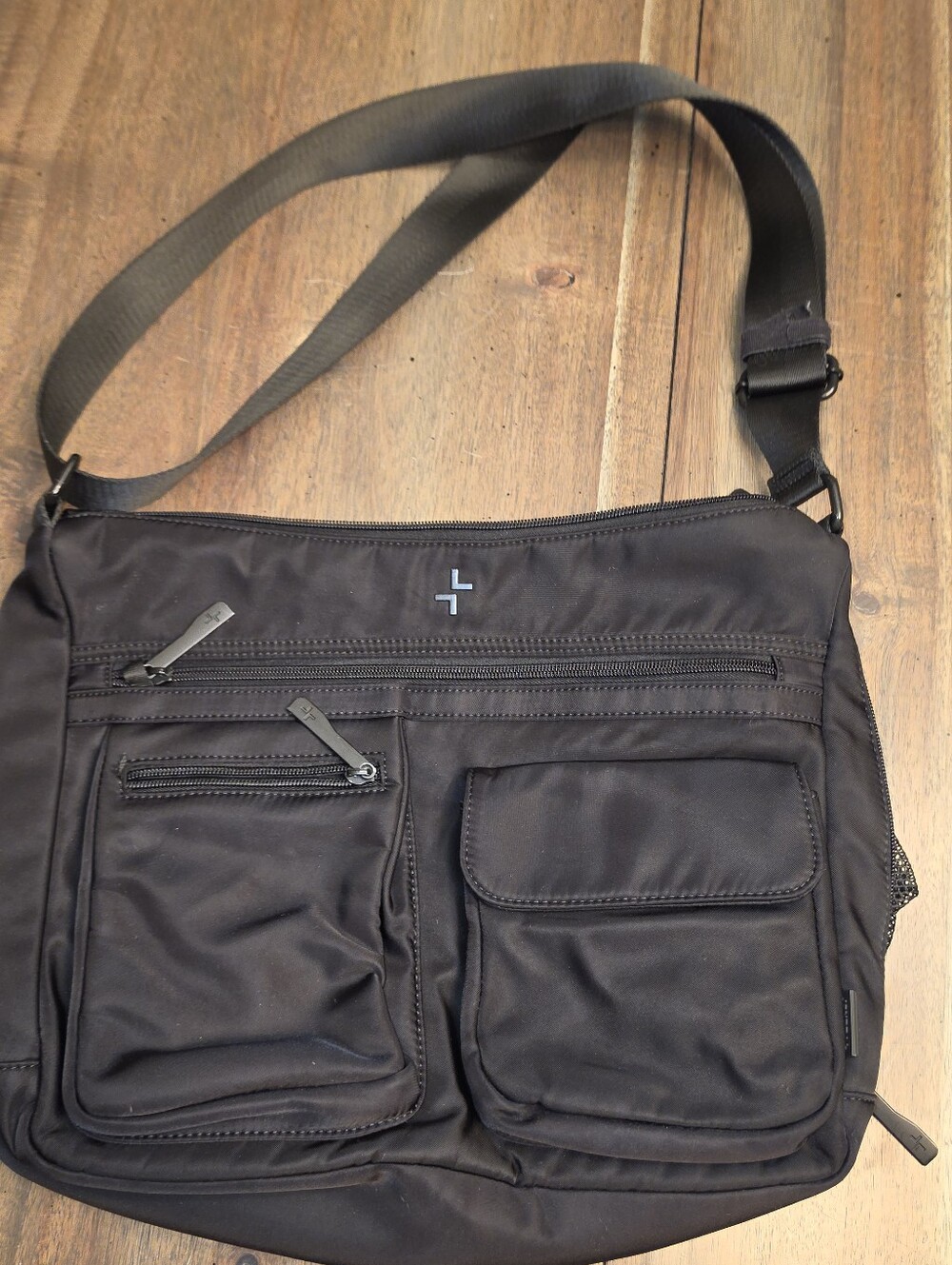 Tracker Travel Bag
